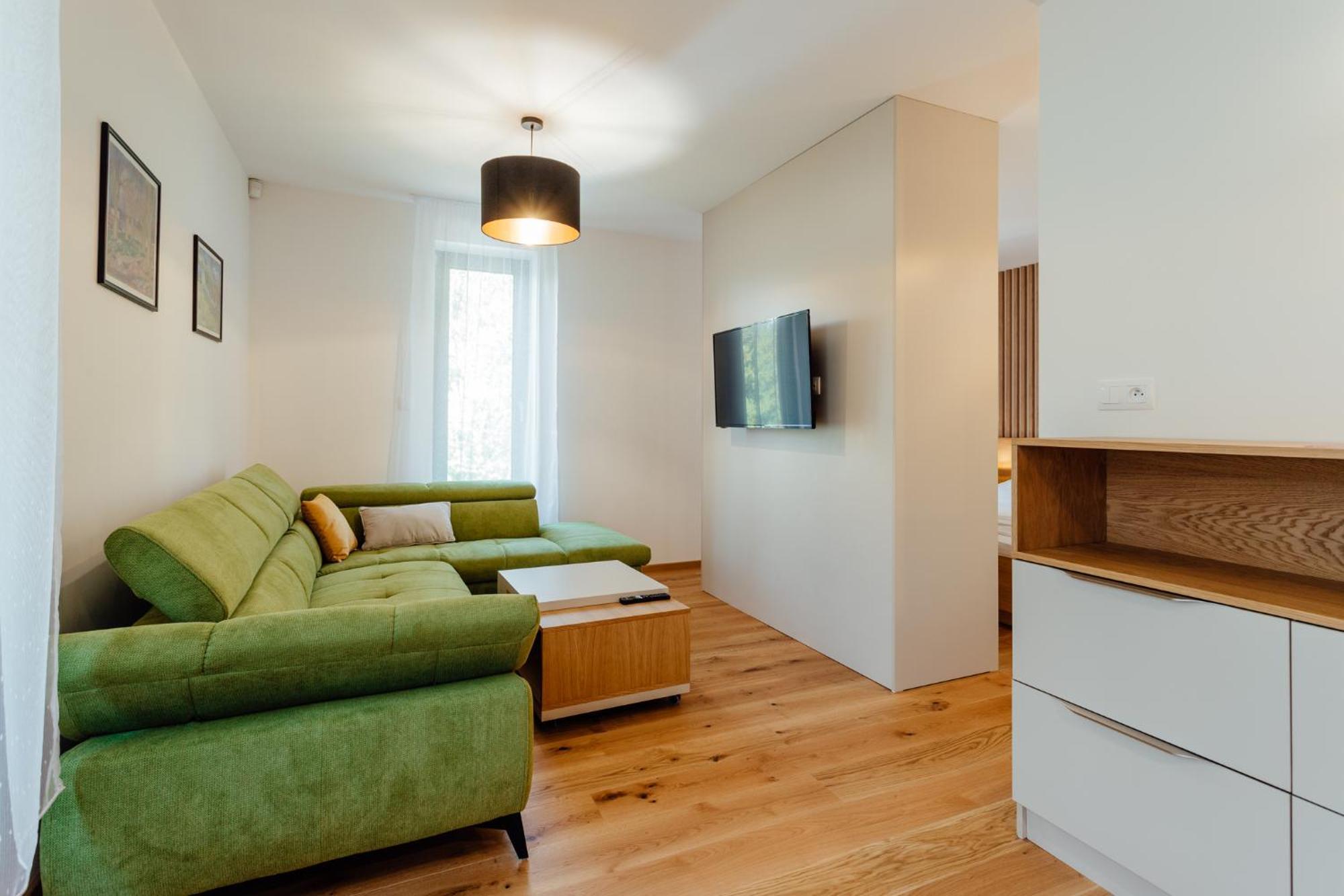 Budinski Apartmany & Wellness ลิฟตอฟสกีมิคูลาช ภายนอก รูปภาพ